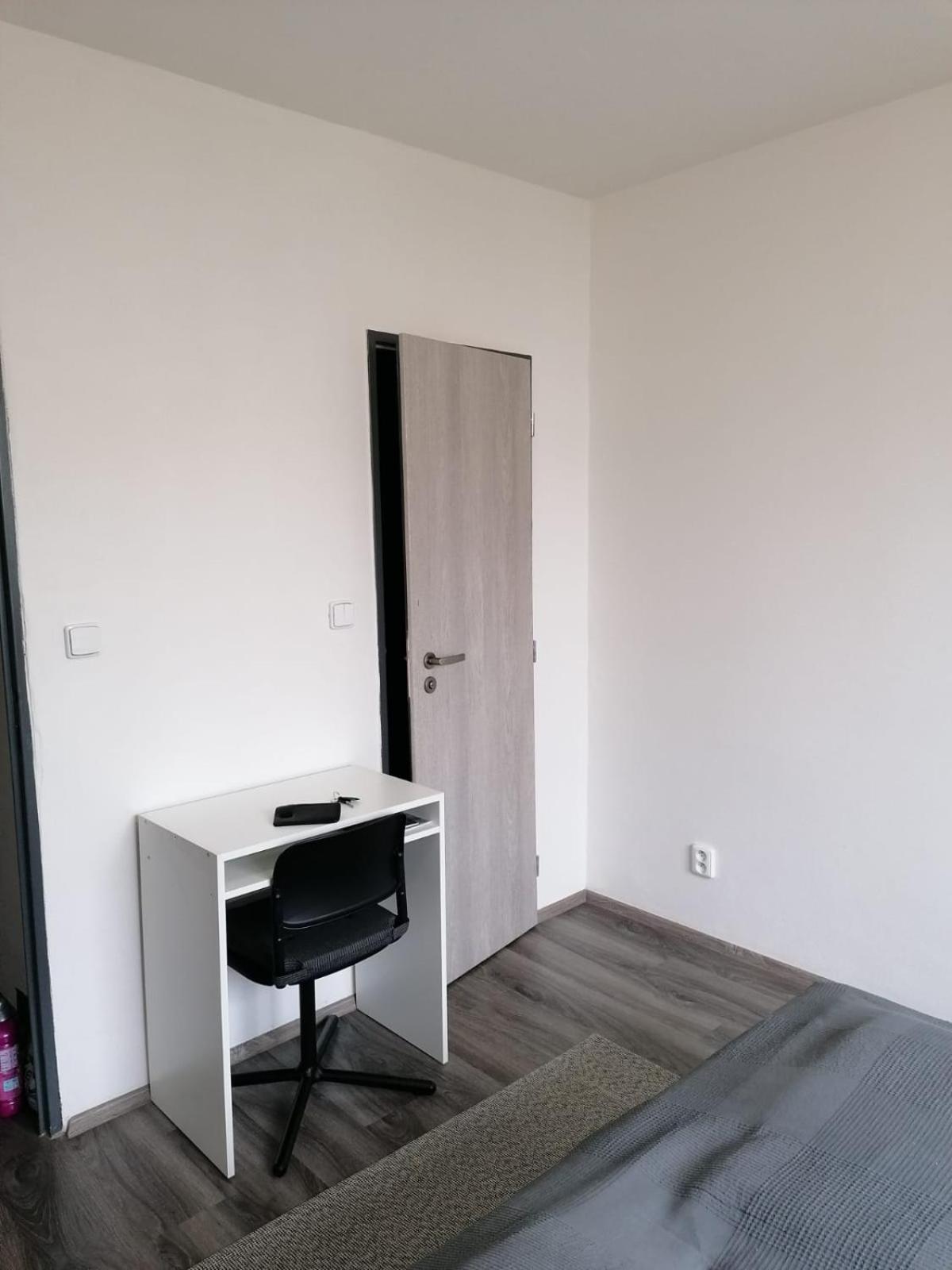Ubytování v soukromí Prague, Lovely In Shared Flat. Praha